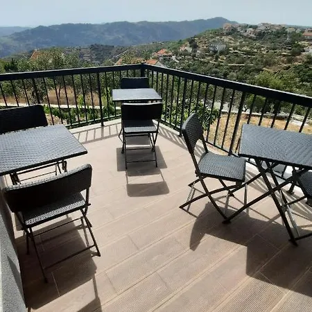 Проживание в семье Casa Do Olival -