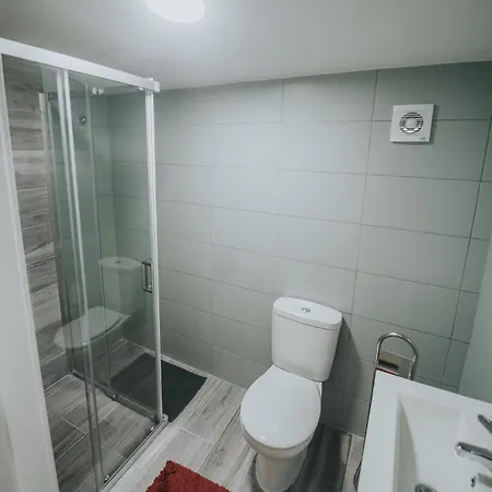 Andar Moradia T2 Na Casa Do Olival ホームステイ São João da Pesqueira