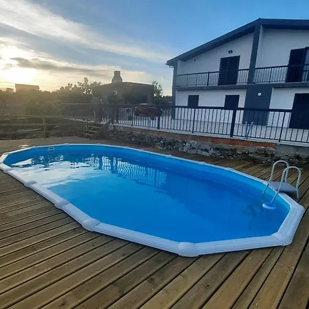 Andar Moradia T2 Na Casa Do Olival Δωμάτια σε οικογενειακή κατοικία