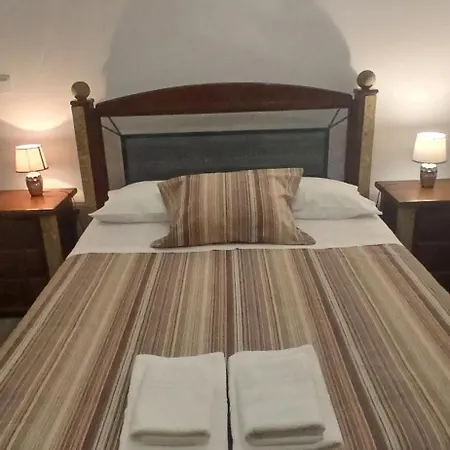 Andar Moradia T2 Na Casa Do Olival Δωμάτια σε οικογενειακή κατοικία São João da Pesqueira