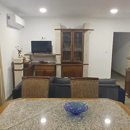 Проживание в семье Casa Do Olival -